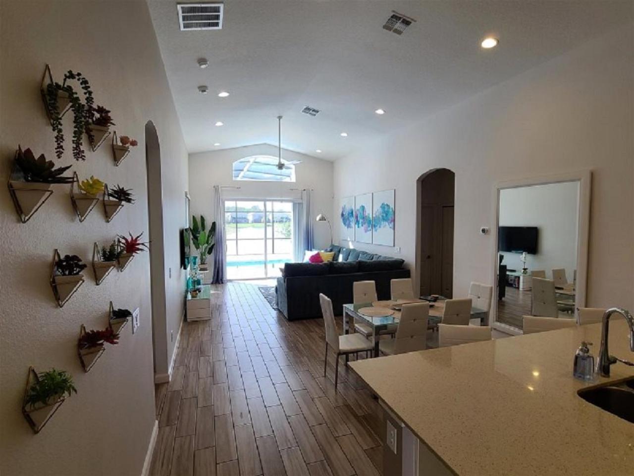 #372-Welcome To Lightwater Villa, Your Modern Disney Vacation Home! South-Facing Pool & Spa Overlooking Lake Kissimmee Exterior foto