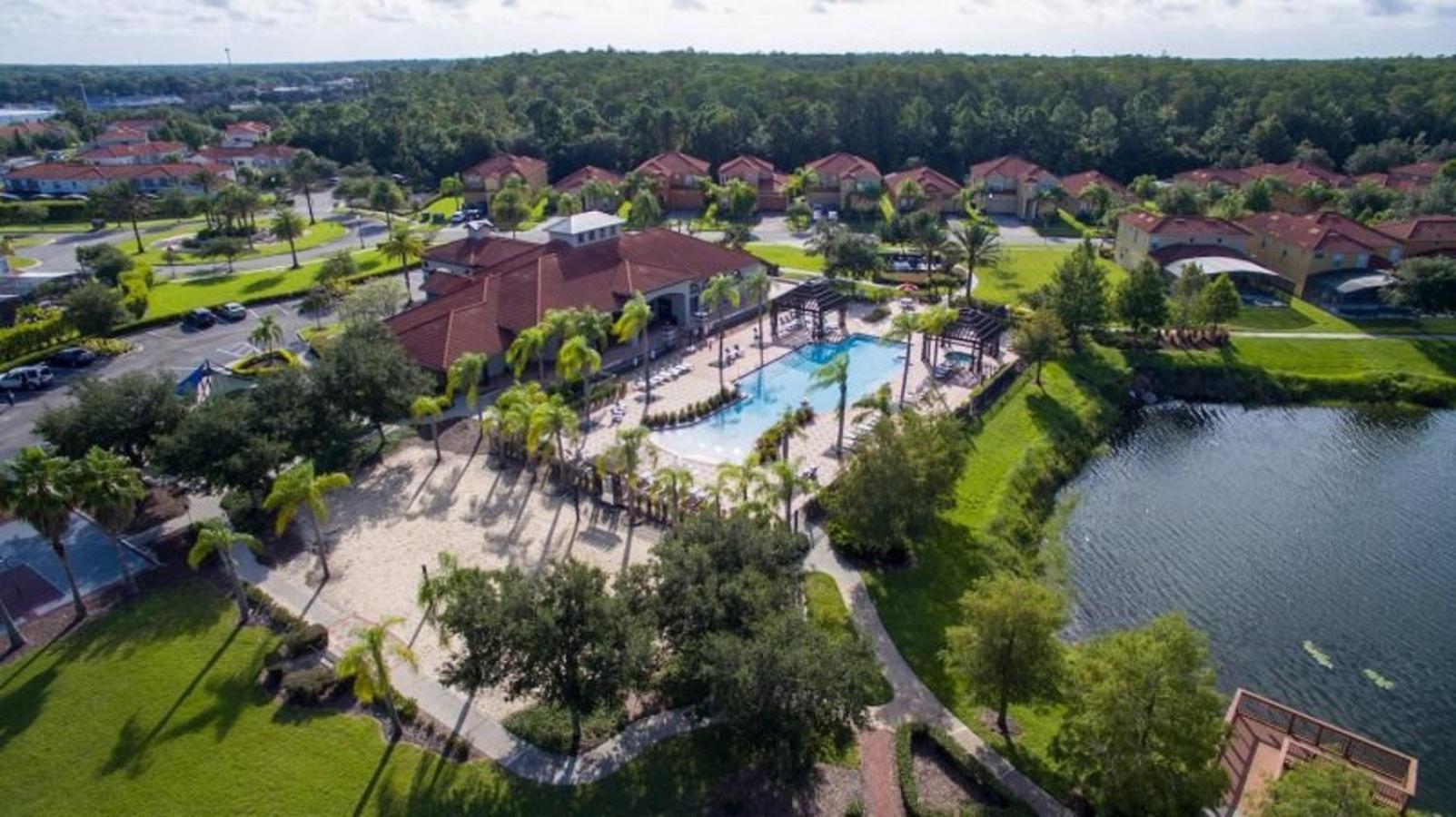 #372-Welcome To Lightwater Villa, Your Modern Disney Vacation Home! South-Facing Pool & Spa Overlooking Lake Kissimmee Exterior foto