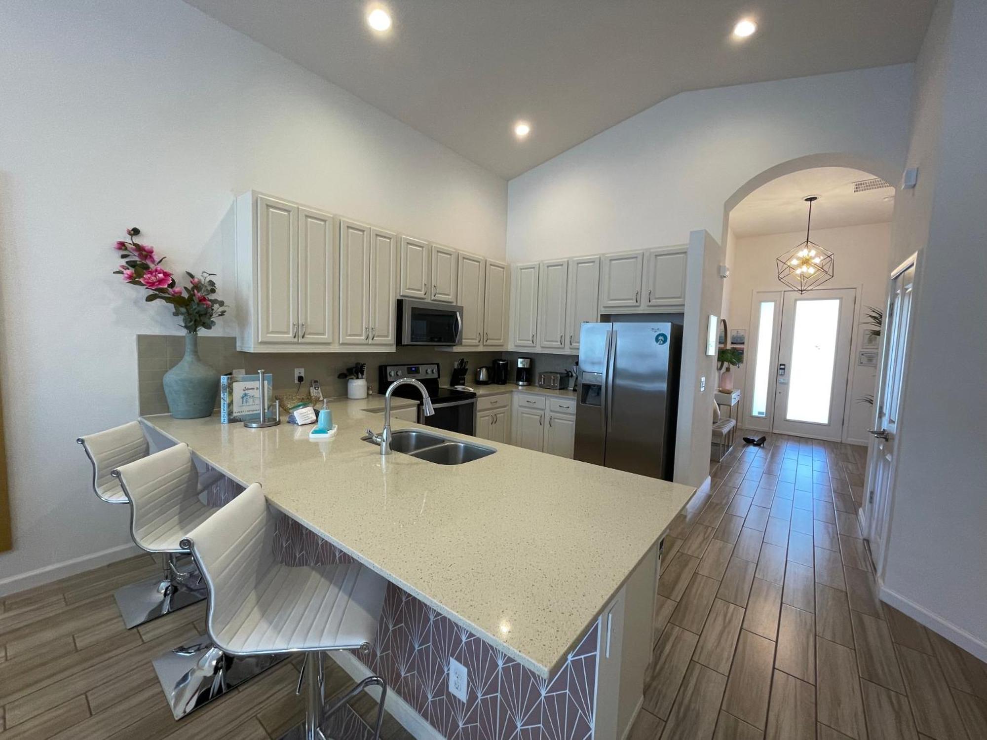 #372-Welcome To Lightwater Villa, Your Modern Disney Vacation Home! South-Facing Pool & Spa Overlooking Lake Kissimmee Exterior foto